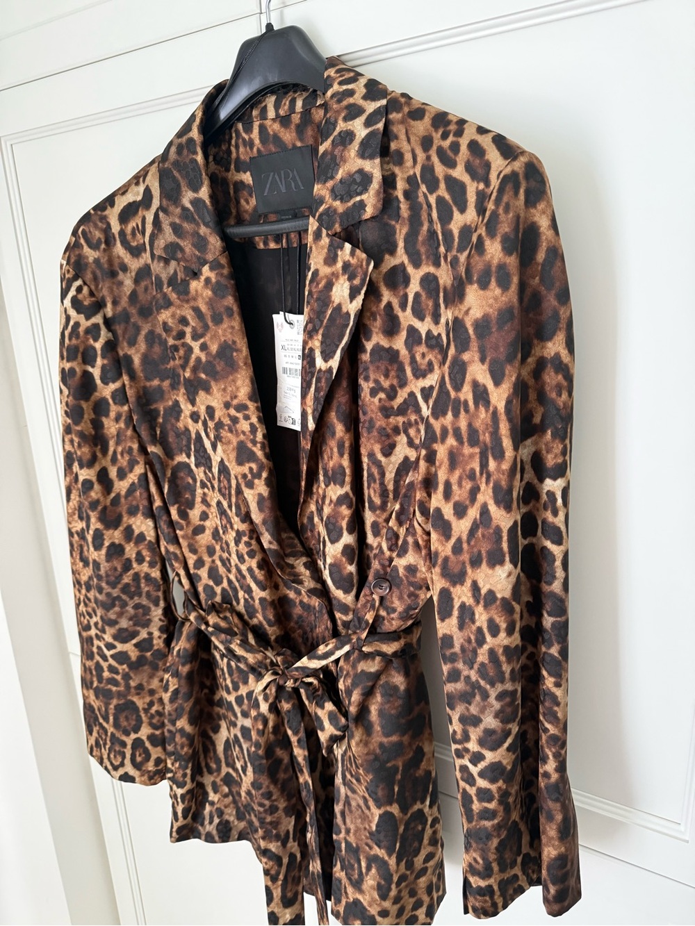 Leopard 🐆 wrap blazer